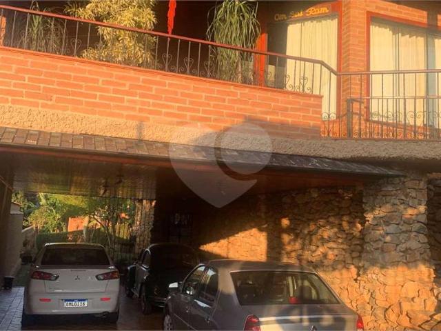 Casa / Sobrado para Venda em Joanópolis/SP Centro 3 Quartos