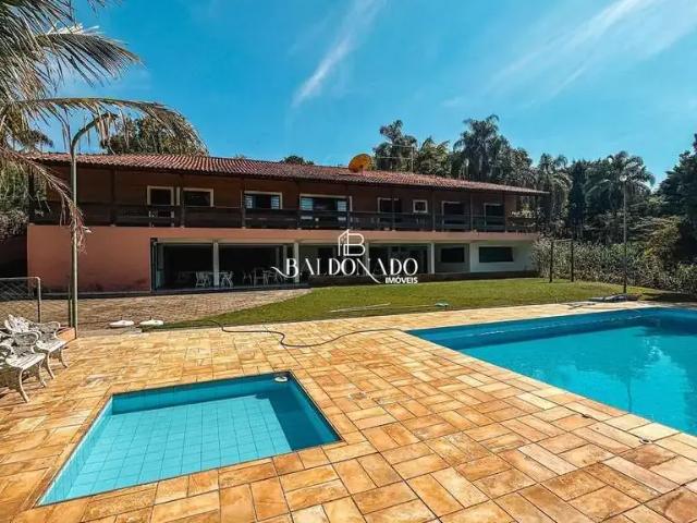 Casa / Sobrado para Venda em Joanópolis/SP Centro 6 Quartos