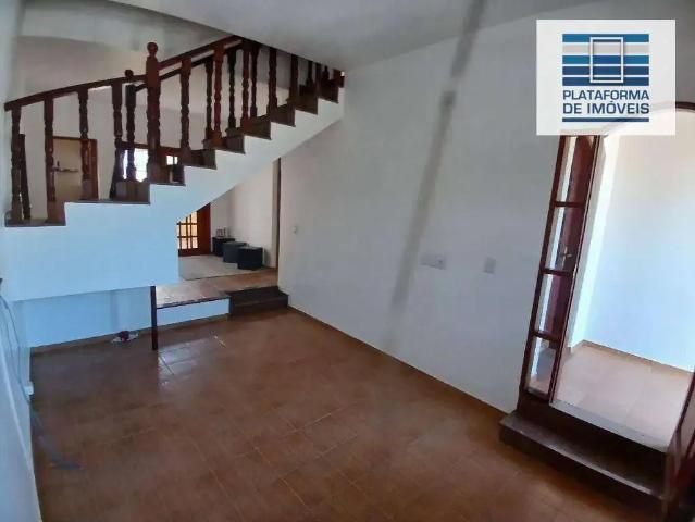 Casa / Sobrado para Venda em Joanópolis/SP Centro 4 Quartos