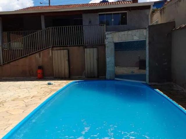 Casa / Sobrado para Venda em Joanópolis/SP Paiol Grande 3 Quartos
