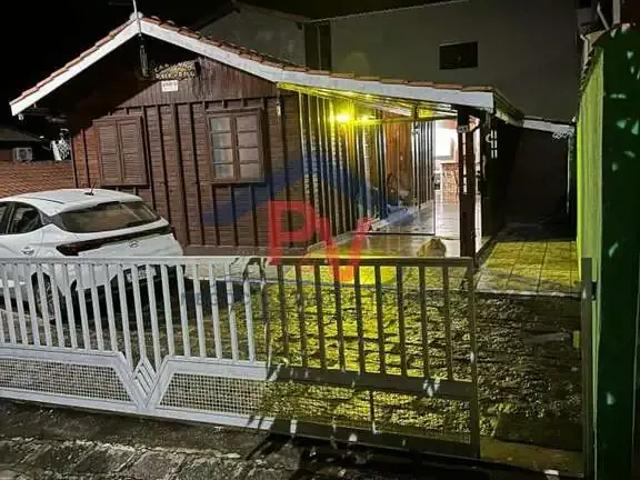 Casa / Sobrado para Venda em Joanópolis/SP Paiol Grande 3 Quartos