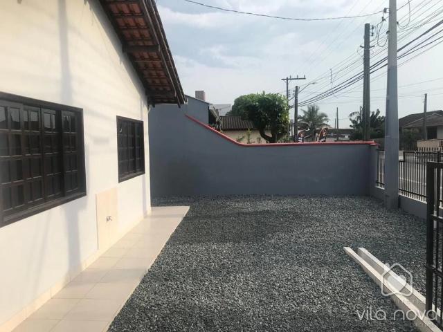Casa / Sobrado para Venda em Joinville/SC Vila Nova 3 Quartos