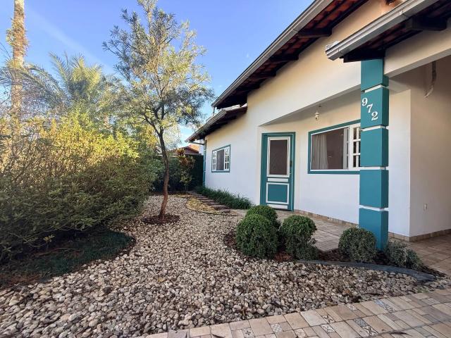 Casa / Sobrado para Venda em Joinville/SC Vila Nova 3 Quartos