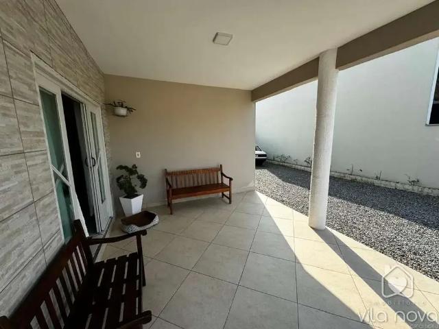 Casa / Sobrado para Venda em Joinville/SC Vila Nova 3 Quartos