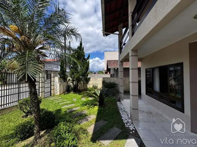 Casa / Sobrado para Venda em Joinville/SC Vila Nova 3 Quartos