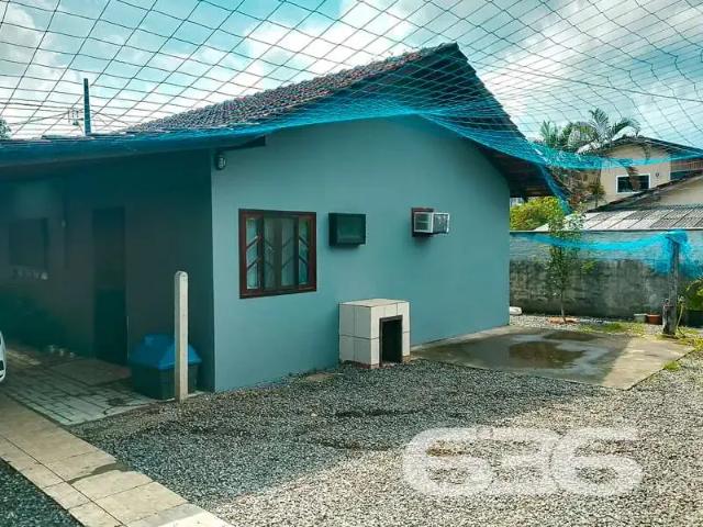 Casa / Sobrado para Venda em Joinville/SC Vila Nova 3 Quartos