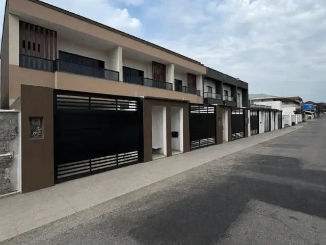 Casa / Sobrado para Venda em Joinville/SC Vila Nova 3 Quartos