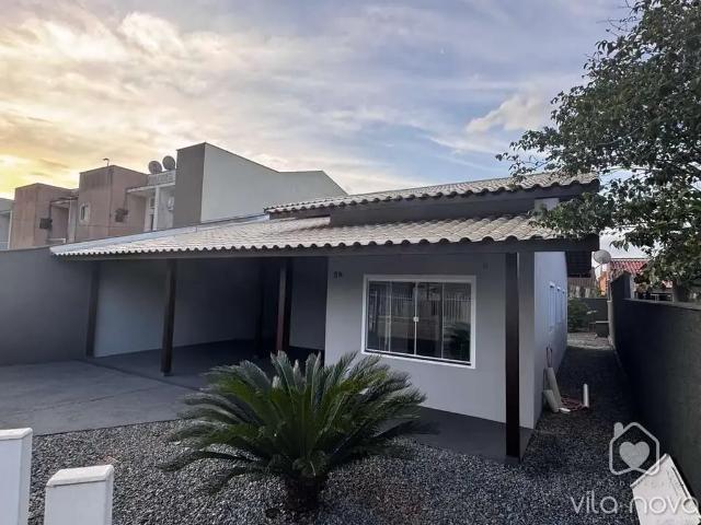Casa / Sobrado para Venda em Joinville/SC Vila Nova 3 Quartos