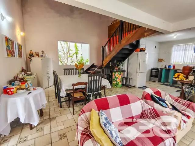 Casa / Sobrado para Venda em Joinville/SC Vila Nova 4 Quartos