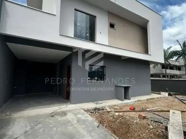 Casa / Sobrado para Venda em Joinville/SC Vila Nova