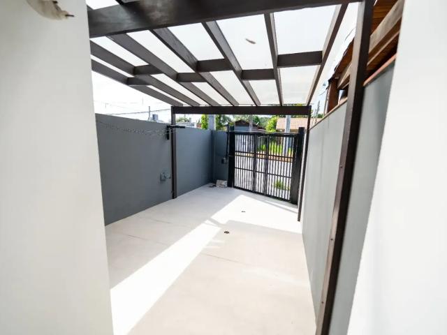 Casa / Sobrado para Venda em Joinville/SC Adhemar Garcia 2 Quartos