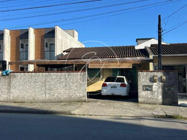 Casa / Sobrado para Venda em Joinville/SC Adhemar Garcia 3 Quartos