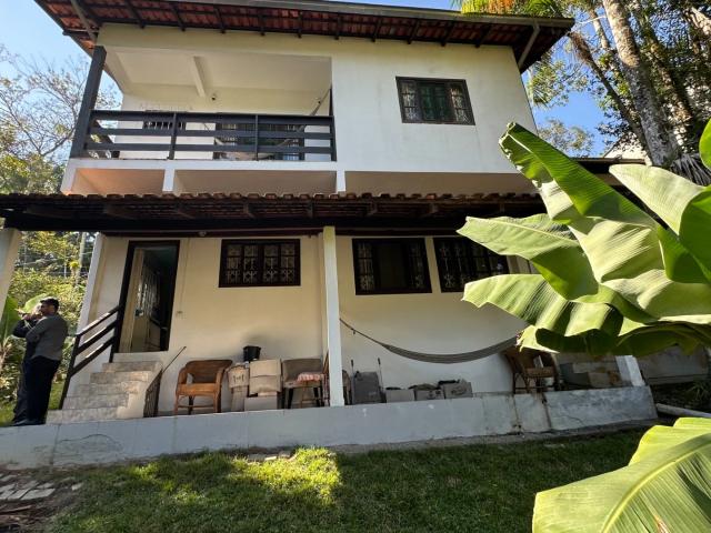 Casa / Sobrado para Venda em Joinville/SC América 3 Quartos
