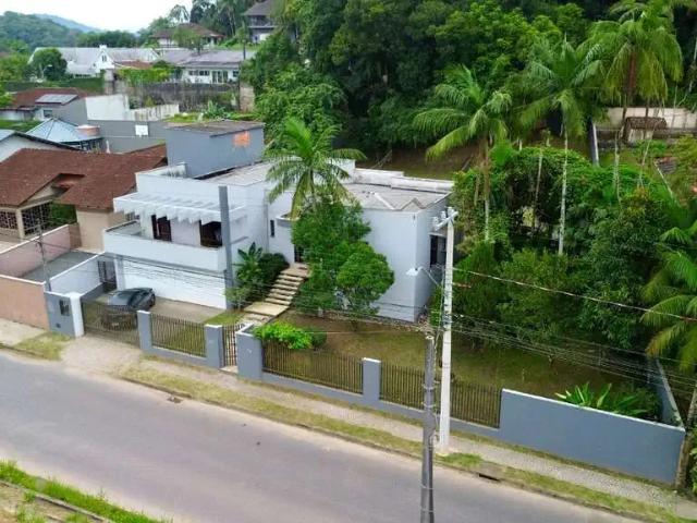 Casa / Sobrado para Venda em Joinville/SC América 3 Quartos