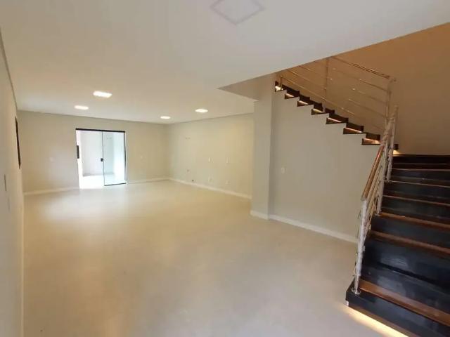 Casa / Sobrado para Venda em Joinville/SC América 3 Quartos