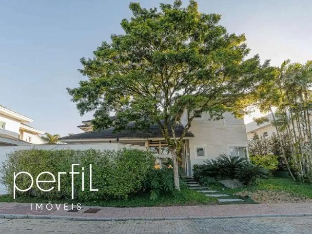 Casa / Sobrado para Venda em Joinville/SC América 3 Quartos