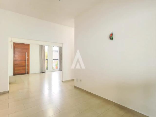 Casa / Sobrado para Venda em Joinville/SC América 3 Quartos