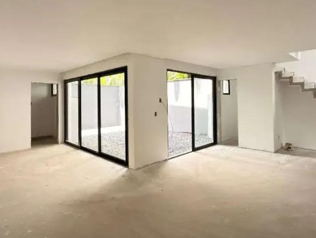 Casa / Sobrado para Venda em Joinville/SC América 3 Quartos
