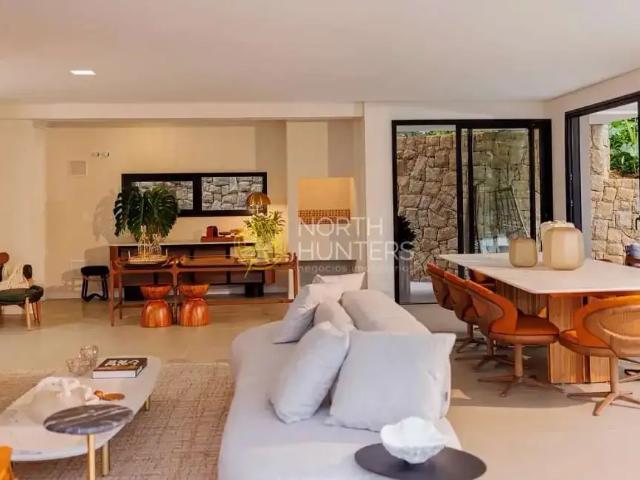 Casa / Sobrado para Venda em Joinville/SC América 3 Quartos