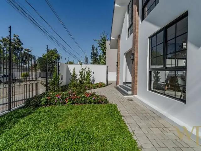 Casa / Sobrado para Venda em Joinville/SC América 3 Quartos