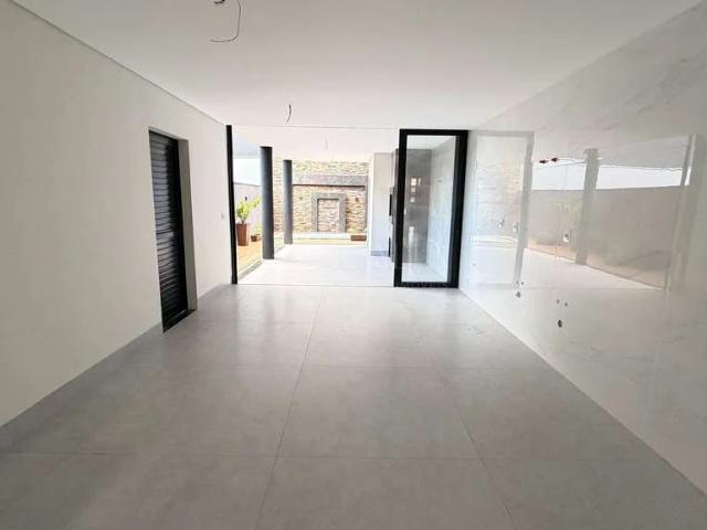 Casa / Sobrado para Venda em Joinville/SC América 4 Quartos