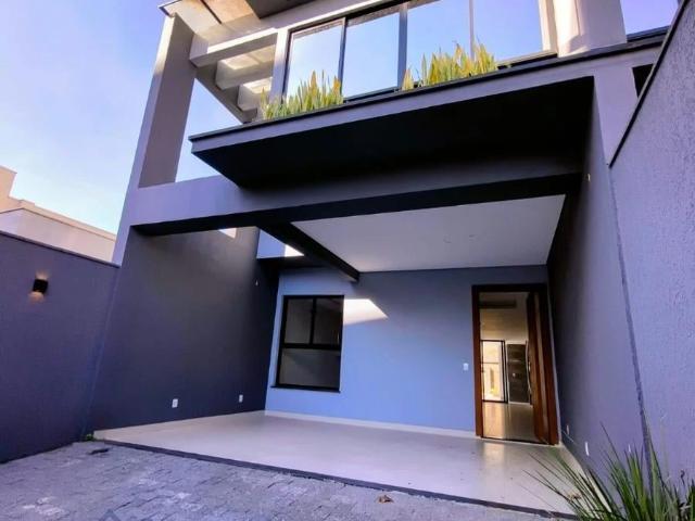 Casa / Sobrado para Venda em Joinville/SC América 4 Quartos