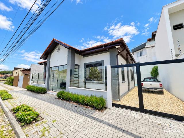 Casa / Sobrado para Venda em Joinville/SC América 4 Quartos