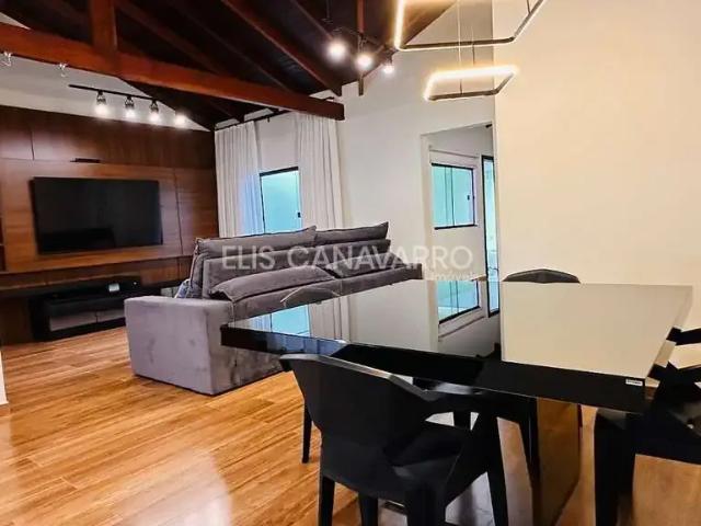 Casa / Sobrado para Venda em Joinville/SC América 4 Quartos