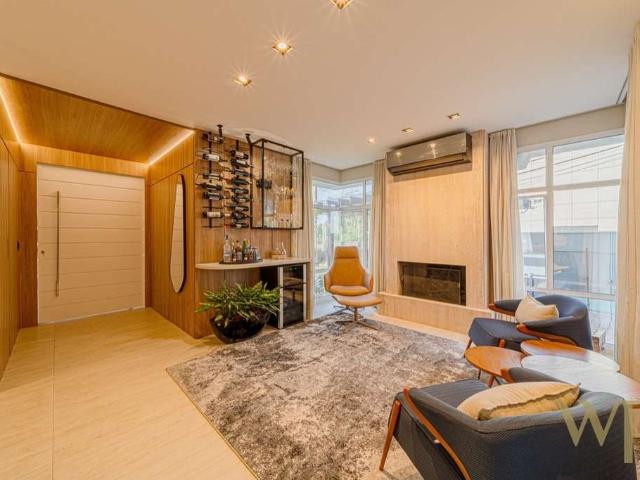 Casa / Sobrado para Venda em Joinville/SC América 4 Quartos