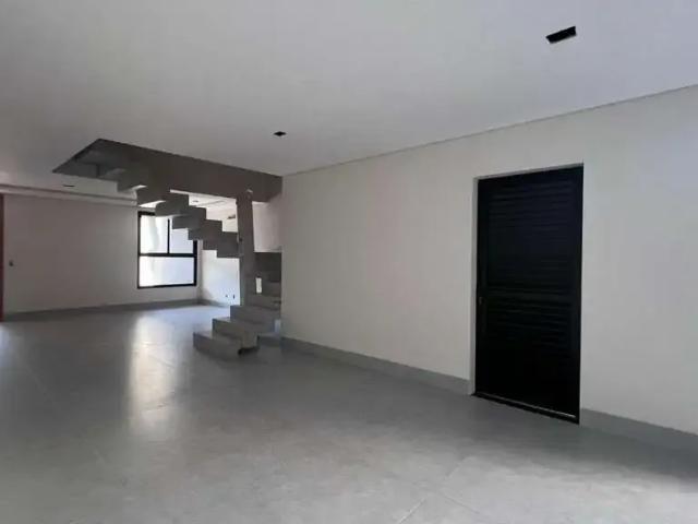 Casa / Sobrado para Venda em Joinville/SC América 4 Quartos