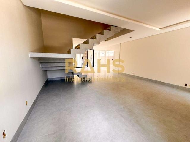 Casa / Sobrado para Venda em Joinville/SC América 4 Quartos