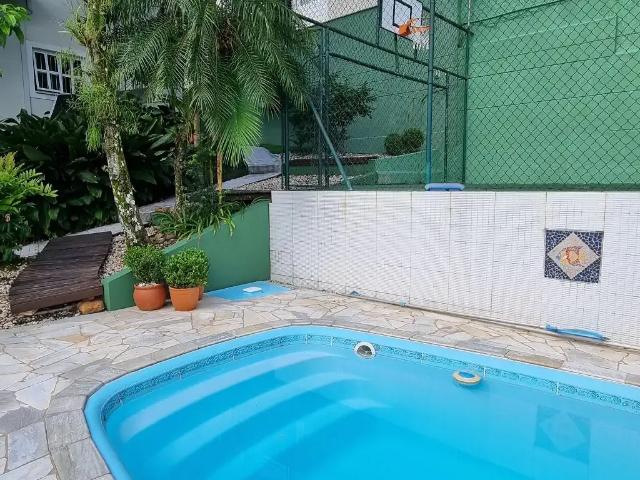 Casa / Sobrado para Venda em Joinville/SC América 5 Quartos