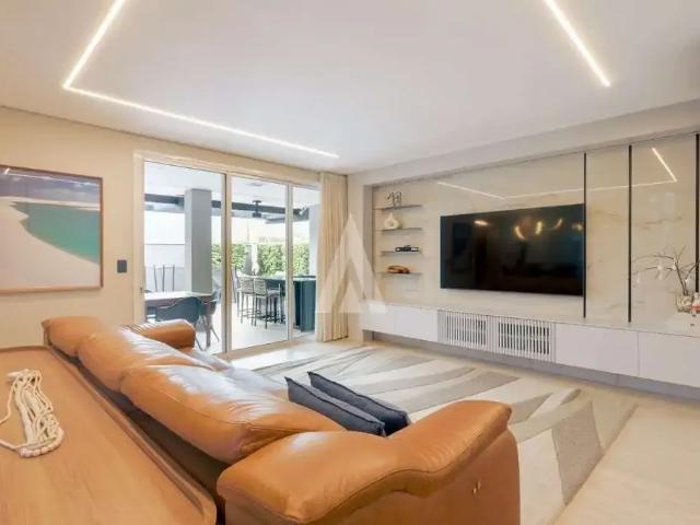 Casa / Sobrado para Venda em Joinville/SC América 4 Quartos