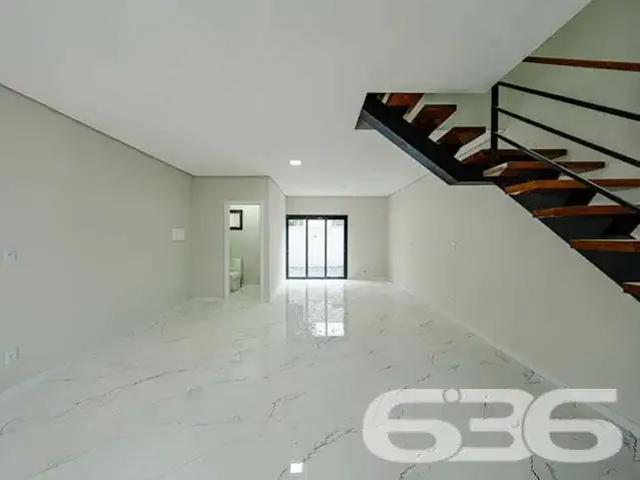 Casa / Sobrado para Venda em Joinville/SC Anita Garibaldi 3 Quartos