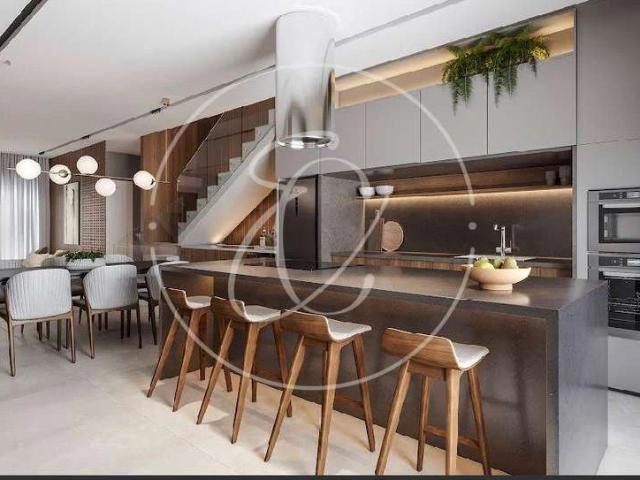 Casa / Sobrado para Venda em Joinville/SC Anita Garibaldi 3 Quartos