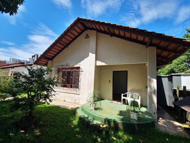 Casa / Sobrado para Venda em Joinville/SC Anita Garibaldi 3 Quartos