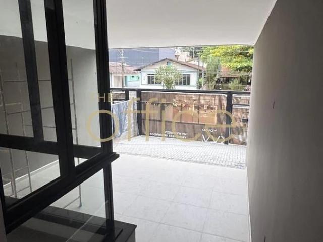 Casa / Sobrado para Venda em Joinville/SC Anita Garibaldi 3 Quartos