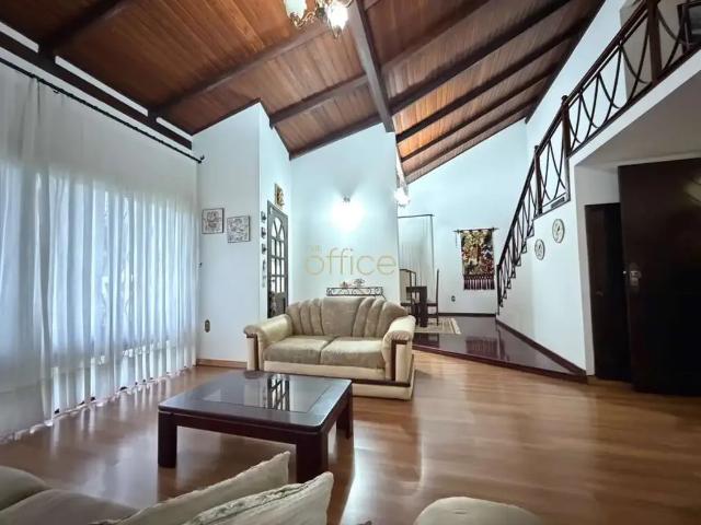 Casa / Sobrado para Venda em Joinville/SC Anita Garibaldi 3 Quartos