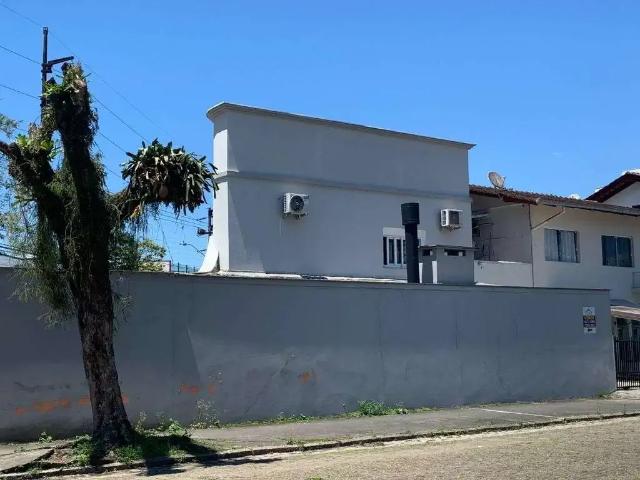 Casa / Sobrado para Venda em Joinville/SC Anita Garibaldi 3 Quartos