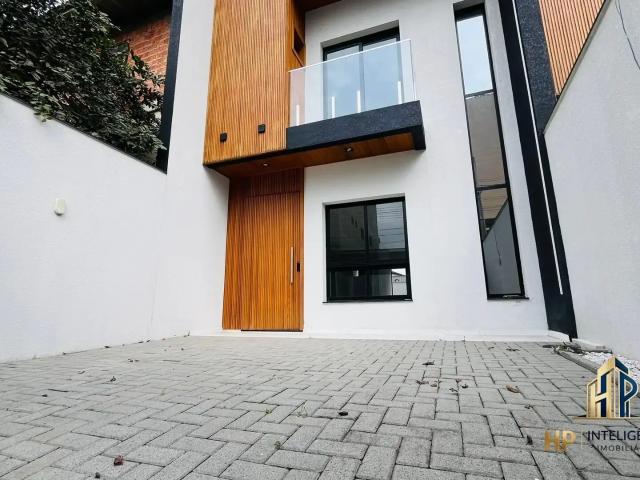 Casa / Sobrado para Venda em Joinville/SC Anita Garibaldi 3 Quartos