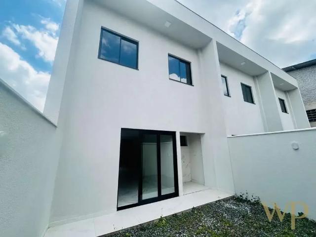 Casa / Sobrado para Venda em Joinville/SC Anita Garibaldi 3 Quartos