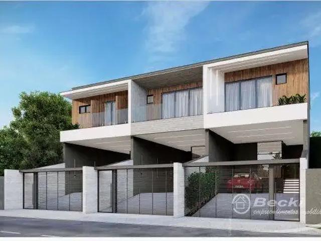 Casa / Sobrado para Venda em Joinville/SC Anita Garibaldi 3 Quartos