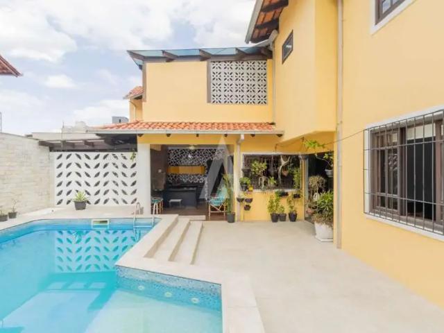 Casa / Sobrado para Venda em Joinville/SC Anita Garibaldi 4 Quartos