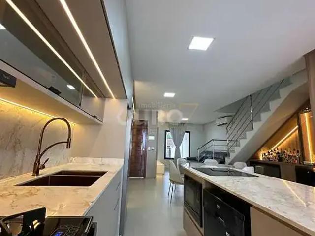 Casa / Sobrado para Venda em Joinville/SC Atiradores 3 Quartos