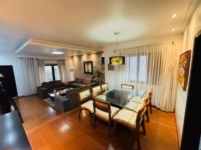 Casa / Sobrado para Venda em Joinville/SC Atiradores 3 Quartos