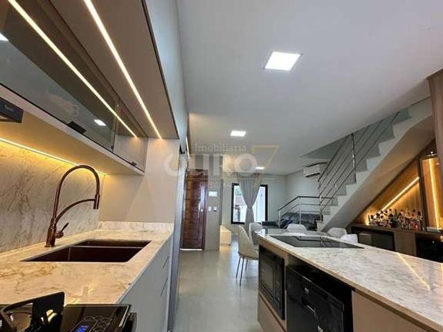Casa / Sobrado para Venda em Joinville/SC Atiradores 3 Quartos