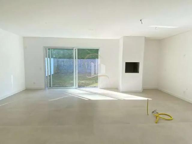 Casa / Sobrado para Venda em Joinville/SC Atiradores 4 Quartos