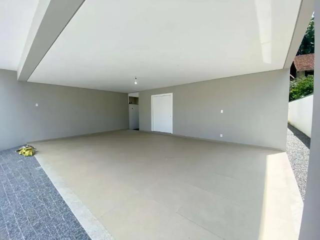 Casa / Sobrado para Venda em Joinville/SC Atiradores 4 Quartos