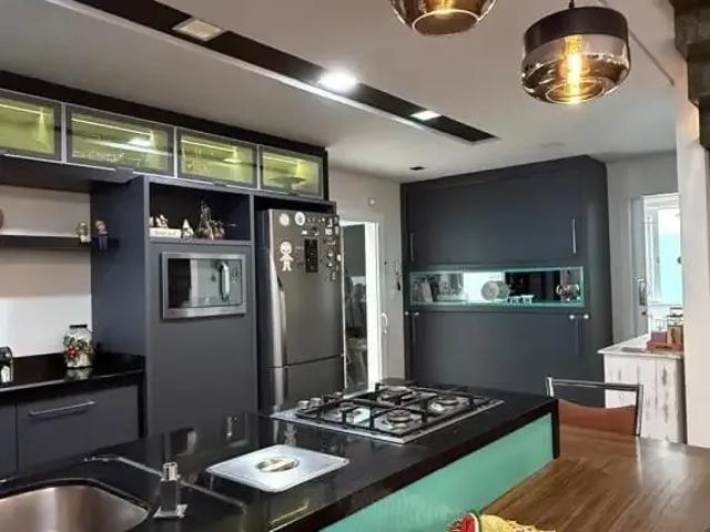 Casa / Sobrado para Venda em Joinville/SC Atiradores 5 Quartos