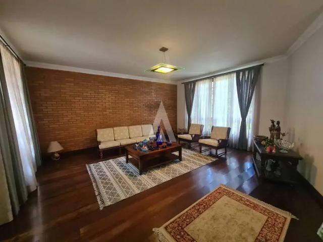 Casa / Sobrado para Venda em Joinville/SC Atiradores 5 Quartos